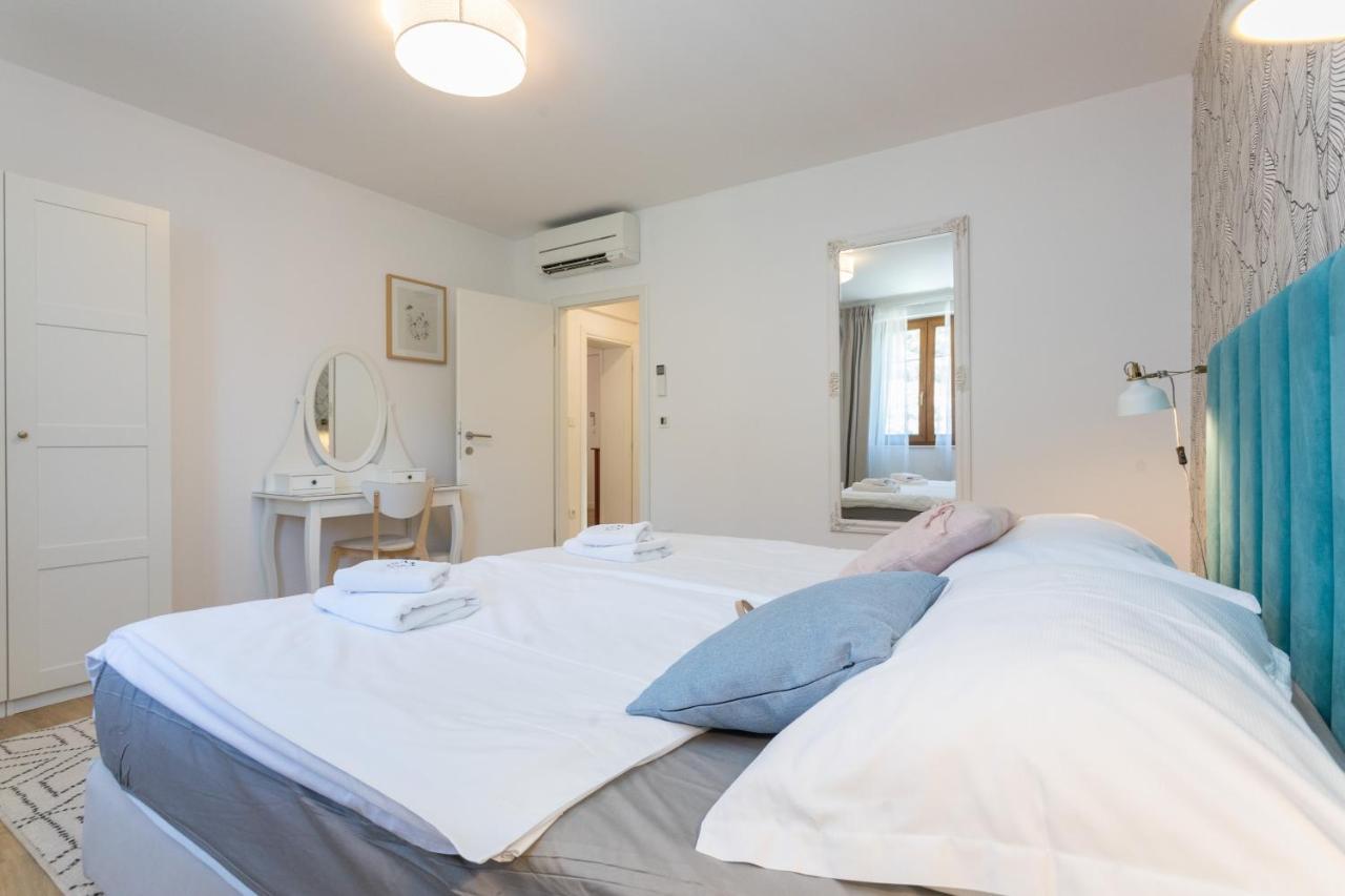 Bogo-Galijun Hotel Mokosica Bagian luar foto